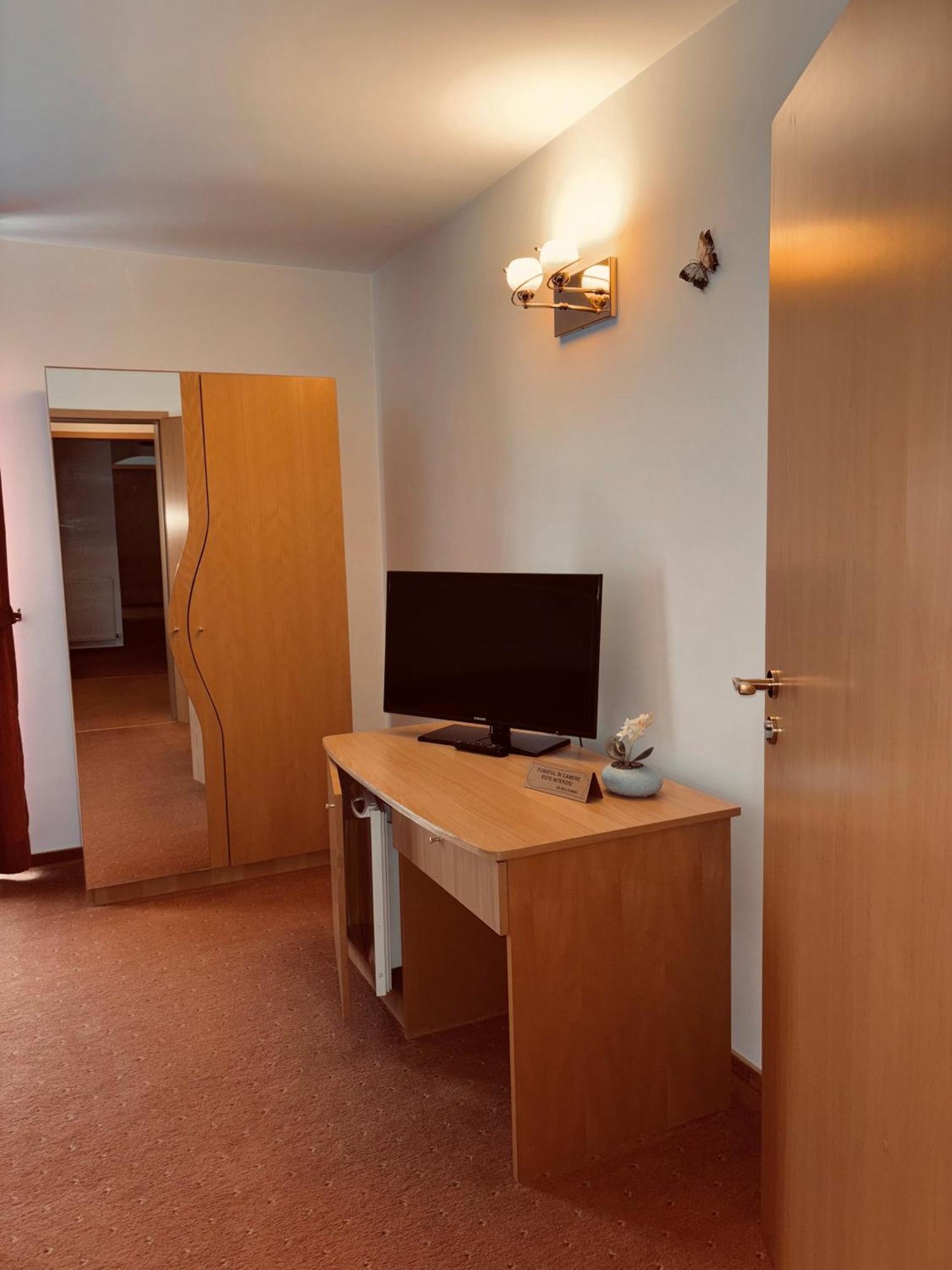 Pensiunea Atlantis Buşteni Exterior foto